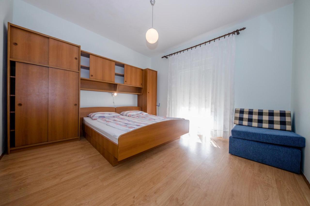 Apartments By The Sea Supetarska Draga - Donja, Rab - 11769 المظهر الخارجي الصورة